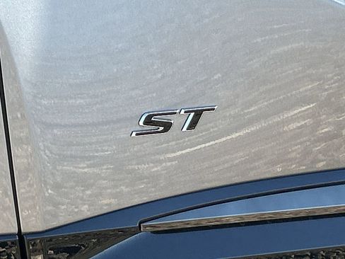 New 2026 Buick Envision Sport Touring image 33