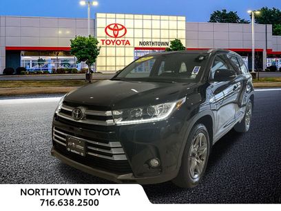 Used 2017 Toyota Highlander Limited Platinum