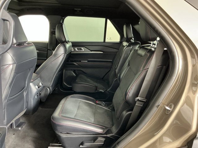 Used 2026 Ford Explorer ST w/ Sun And Sound Package AWD/4WD image 31