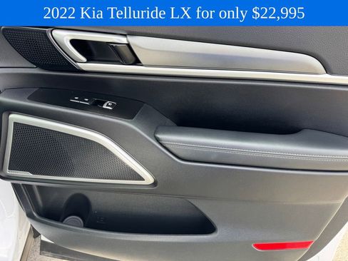 Used 2022 Kia Telluride LX FWD image 10