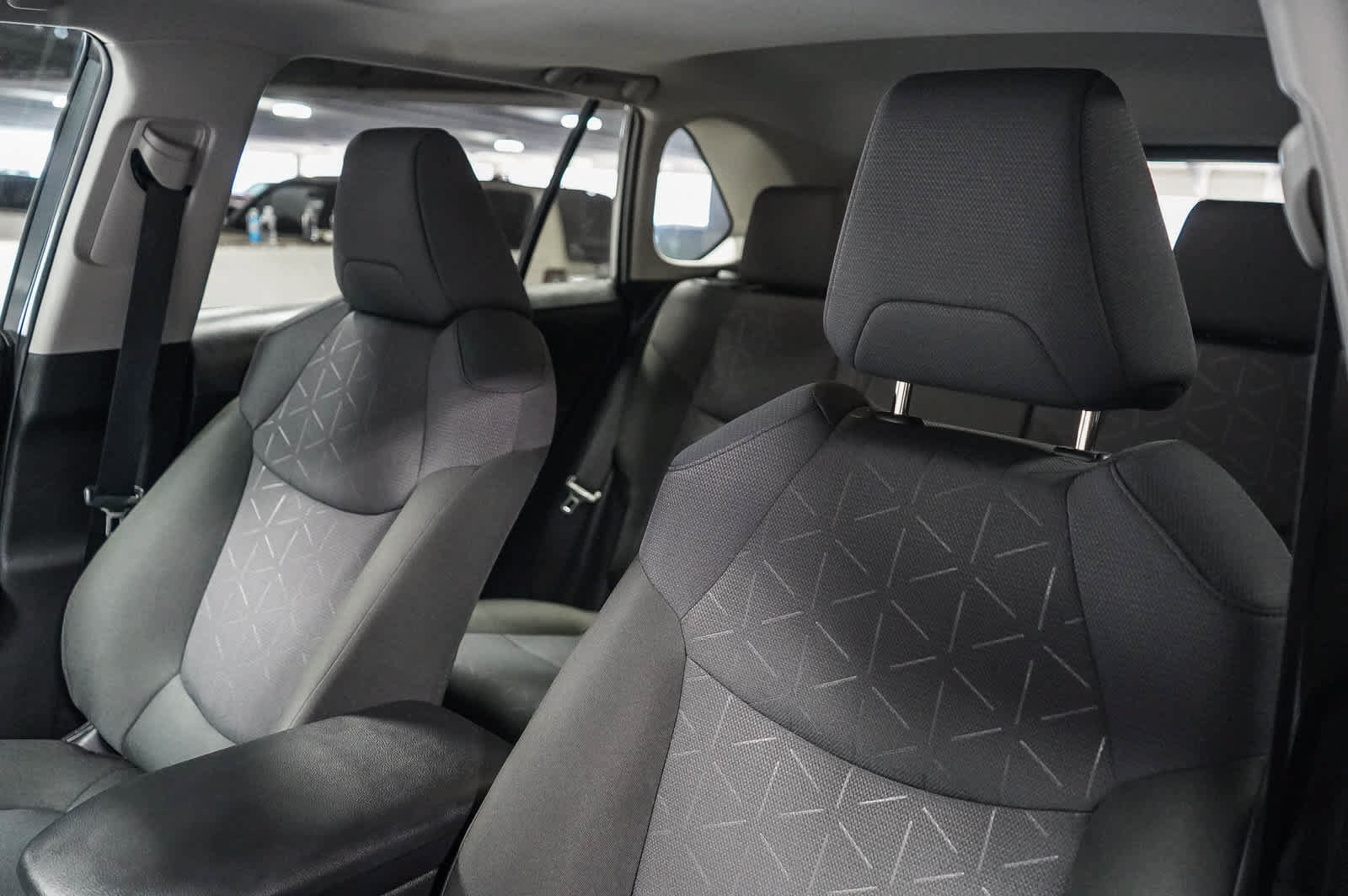 Certified 2025 Toyota RAV4 XLE w/ Convenience Package FWD image 24
