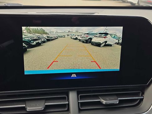 New 2026 Chevrolet Trax LT w/ Sunroof Package FWD image 14