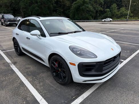Used 2022 Porsche Macan GTS AWD/4WD image 8