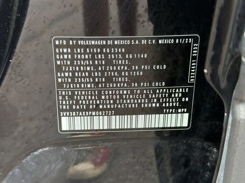 Used 2023 Volkswagen Tiguan SE FWD image 30