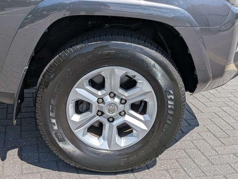 Used 2021 Toyota 4Runner SR5 Premium w/ Moonroof Package RWD image 13