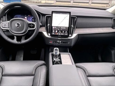 New 2026 Volvo XC90 B6 Ultra w/ Protection Package image 7