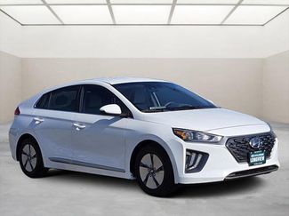 Used 2021 Hyundai Ioniq SE video 1