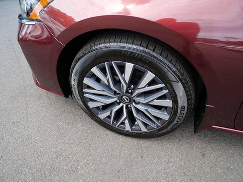 Used 2023 Nissan Altima 2.5 SV AWD/4WD image 34