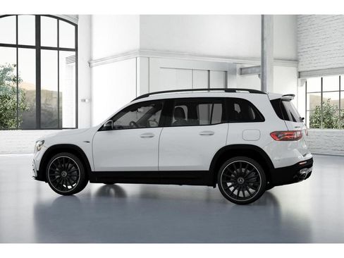 New 2026 Mercedes-Benz GLB 35 AMG 4MATIC image 32
