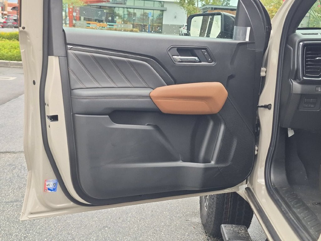 New 2026 GMC Canyon AT4 AWD/4WD image 11