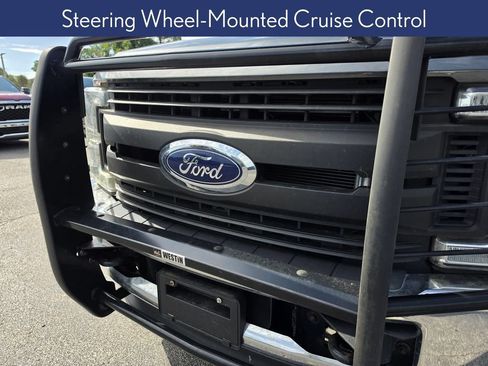 Used 2017 Ford F250 XL w/ Power Equipment Group AWD/4WD image 15