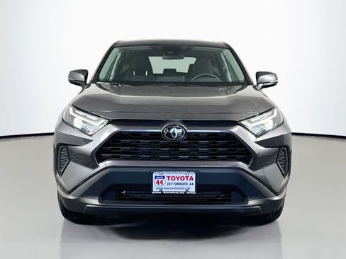 Used 2025 Toyota RAV4 LE AWD/4WD image 9
