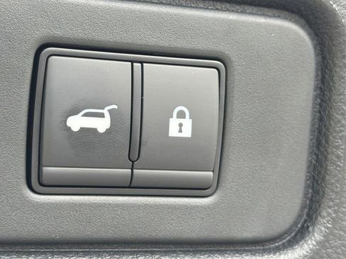New 2026 Nissan Pathfinder Platinum FWD image 19