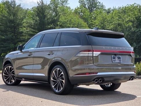 Used 2025 Lincoln Aviator Reserve w/ Equipment Group 201A AWD/4WD image 24