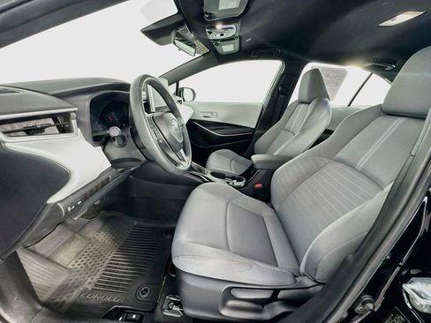 Used 2025 Toyota Corolla FX w/ Convenience Package FWD image 12