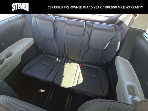 Certified 2024 Kia Carnival EX image 10