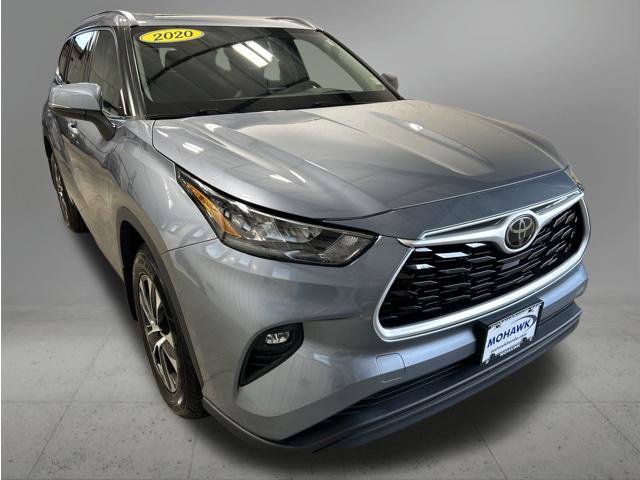Used 2020 Toyota Highlander XLE AWD/4WD image 7