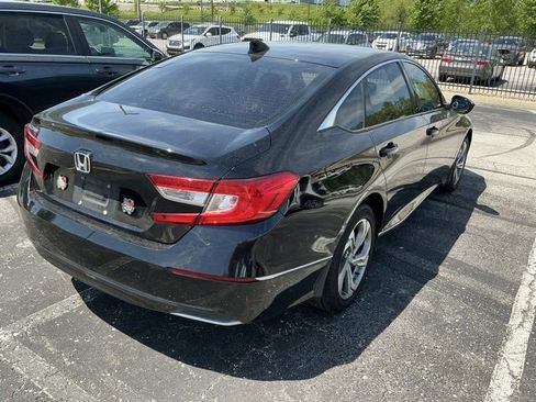 Used 2018 Honda Accord EX image 6