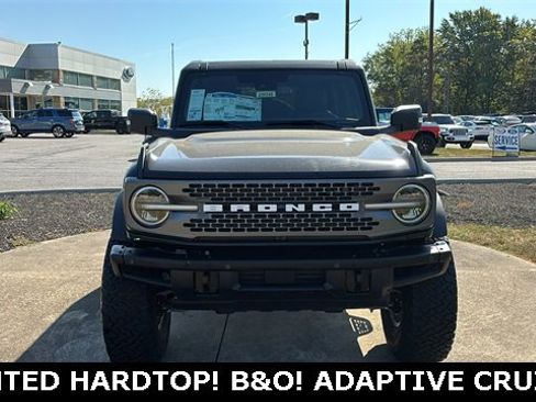 New 2025 Ford Bronco Badlands image 5