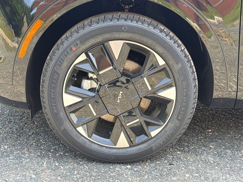 New 2026 Kia Sportage SX AWD/4WD image 16