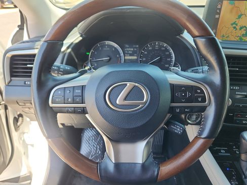 Certified 2021 Lexus RX 350L Premium w/ Premium Package AWD/4WD image 9