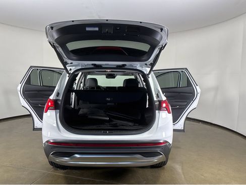 Used 2023 Hyundai Santa Fe SEL Premium image 20