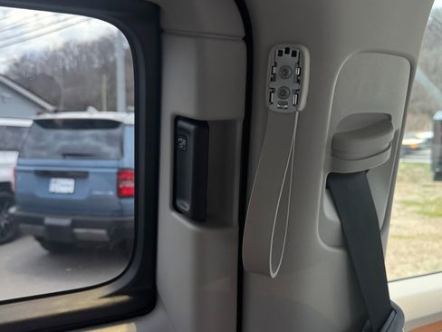 Used 2025 Volkswagen ID. Buzz Pro S Plus image 47