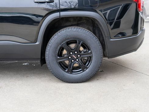 Used 2021 GMC Acadia AT4 w/ Technology Package image 34