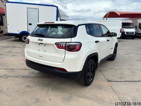 Used 2018 Jeep Compass Sport image 7