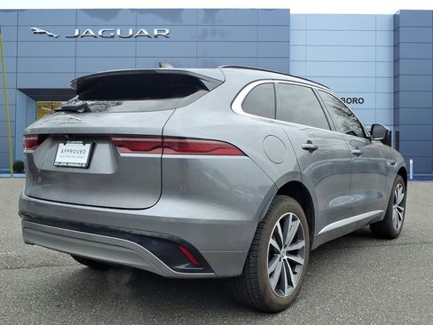 Certified 2024 Jaguar F-PACE R-Dynamic S image 2