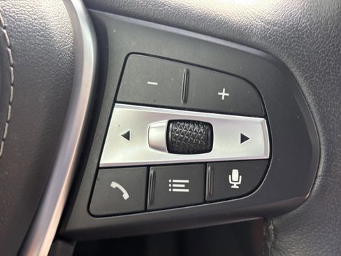 Used 2021 BMW X5 xDrive40i w/ Premium Package image 10