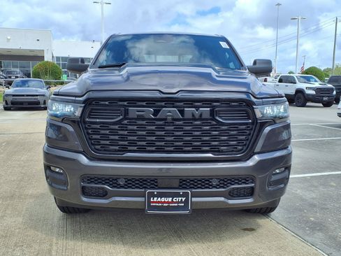 New 2026 RAM 1500 Express AWD/4WD image 5