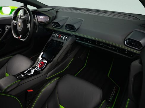 Used 2020 Lamborghini Huracan EVO AWD/4WD image 8