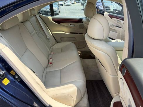 Used 2011 Lexus LS 460 w/ Luxury Value Edition RWD image 12