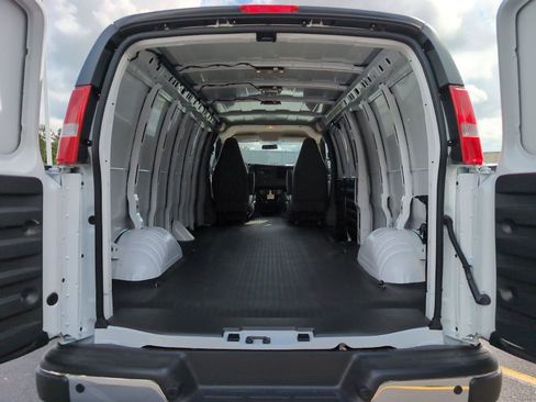 New 2026 Chevrolet Express 2500 Extended RWD image 6