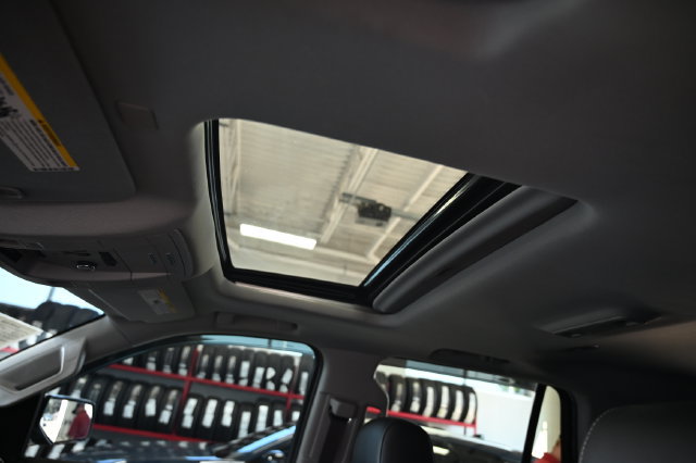 Used 2020 GMC Yukon SLT AWD/4WD image 21