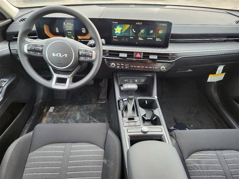 New 2025 Kia K5 LXS image 12