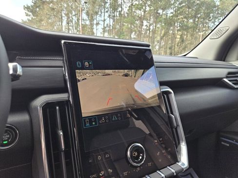 New 2026 GMC Acadia Elevation w/ Elevation Premium Package image 17