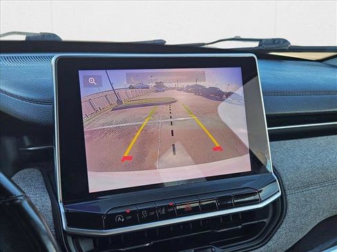 Used 2022 Jeep Compass Latitude w/ Convenience Group image 13