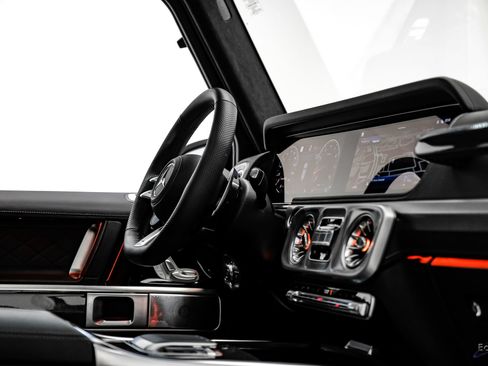 Used 2025 Mercedes-Benz G 63 AMG 4MATIC image 52