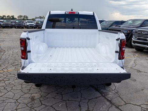 New 2027 RAM 1500 4x4 Crew Cab image 11