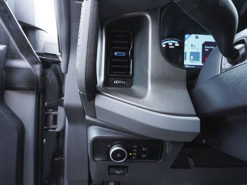 Used 2024 Ford Bronco Black Diamond w/ Sasquatch Package image 18