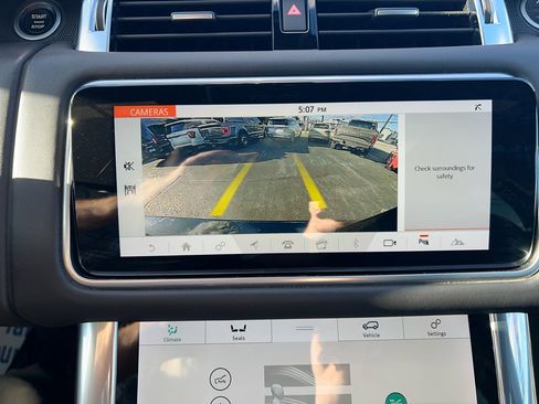 Used 2021 Land Rover Range Rover Sport HSE Dynamic image 26