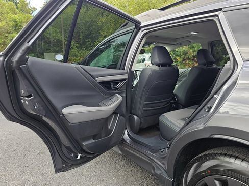 Certified 2025 Subaru Outback Onyx Edition AWD/4WD image 17