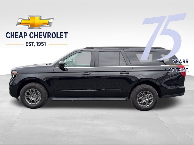 Used 2025 Ford Expedition Max Active AWD/4WD image 2