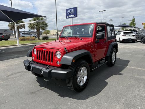 Used 2014 Jeep Wrangler Sport w/ Quick Order Package 24S AWD/4WD image 3