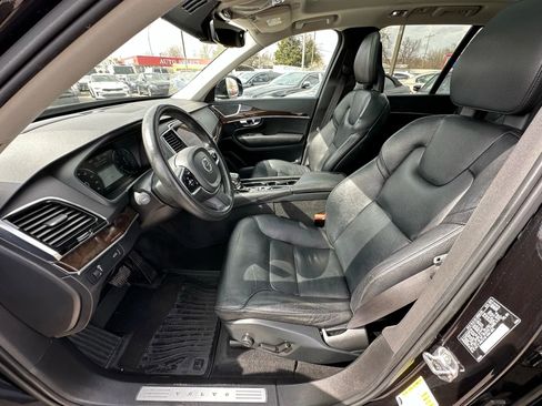 Used 2016 Volvo XC90 T6 Momentum w/ Protection Package Plus image 10