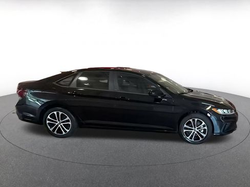 Used 2025 Volkswagen Jetta Sport FWD image 12