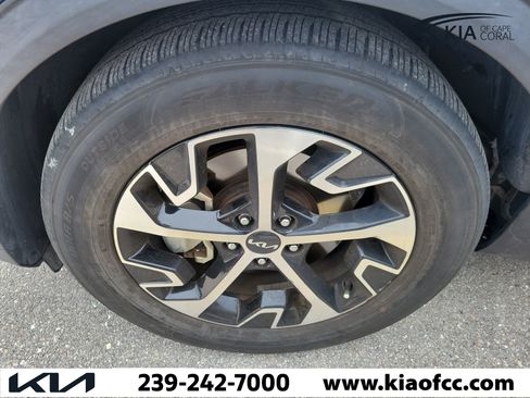 Used 2023 Kia Sportage EX FWD image 5