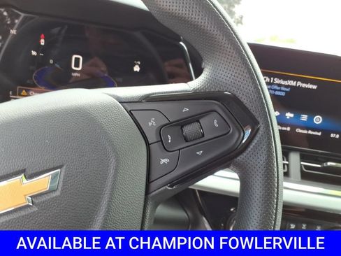 Used 2025 Chevrolet Trax LT FWD image 21